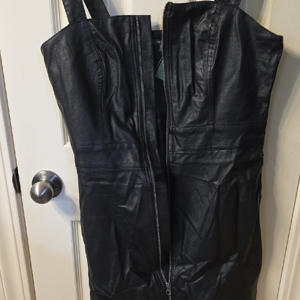 Wild Fable Black Faux Leather Zip-Up - Picture 5 of 5